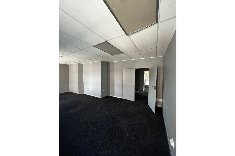 To Let commercial Property for Rent in Newton Park Eastern Cape